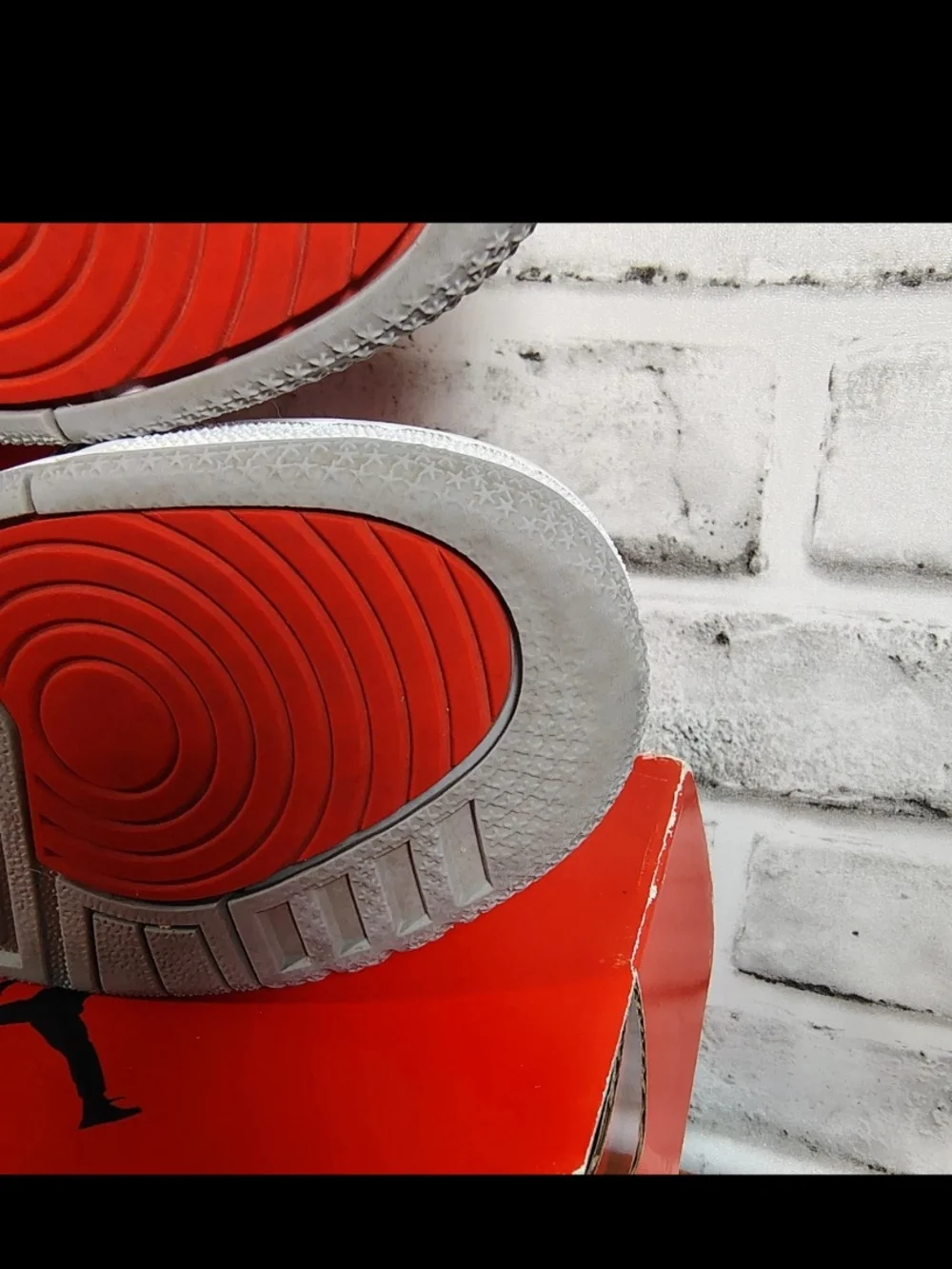 Jordan 3 Retro SE 